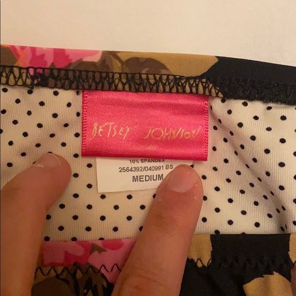 Bathing suit bottom - Picture 2 of 3